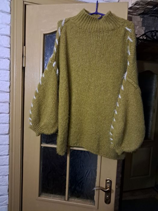 Молодіжні кофти,  нові Італія