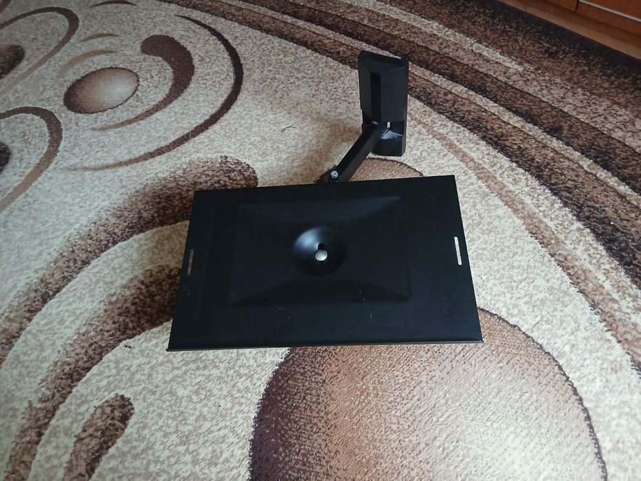 Кронштейн для телевизора