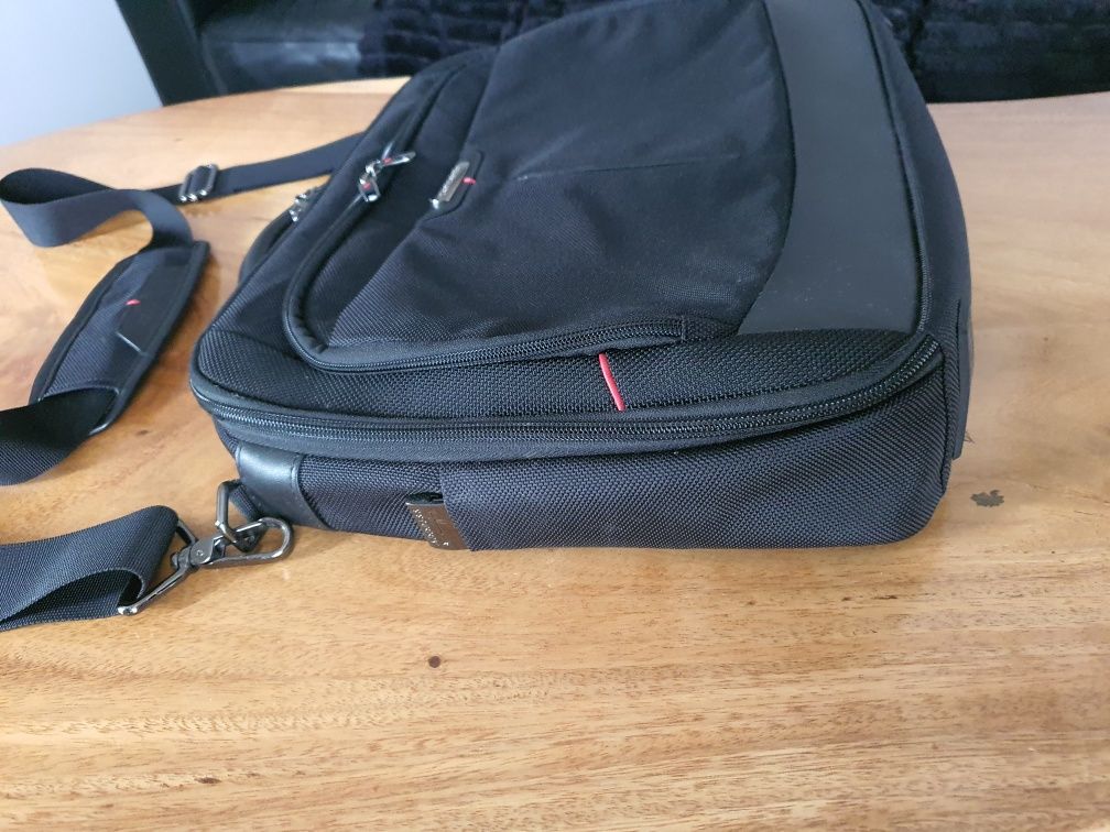 Samsonite Torba na laptopa 15,6 cala.Nowy stan