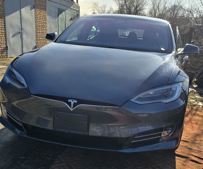 Tesla Model S REST 12 грудня 2018 року р.в. з пробігом 90000 км