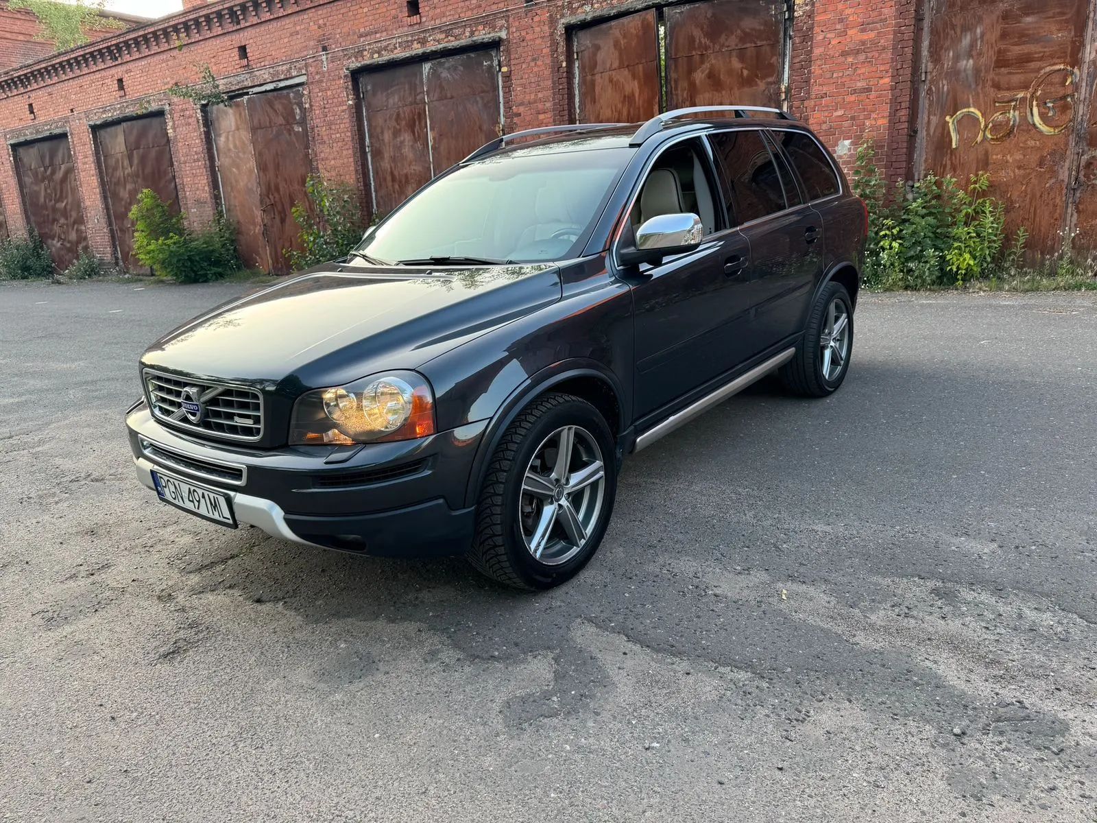 Volvo XC 90 Volvo XC90 R-Design 3.2 Benzyna 243KM Bezwypadkowy