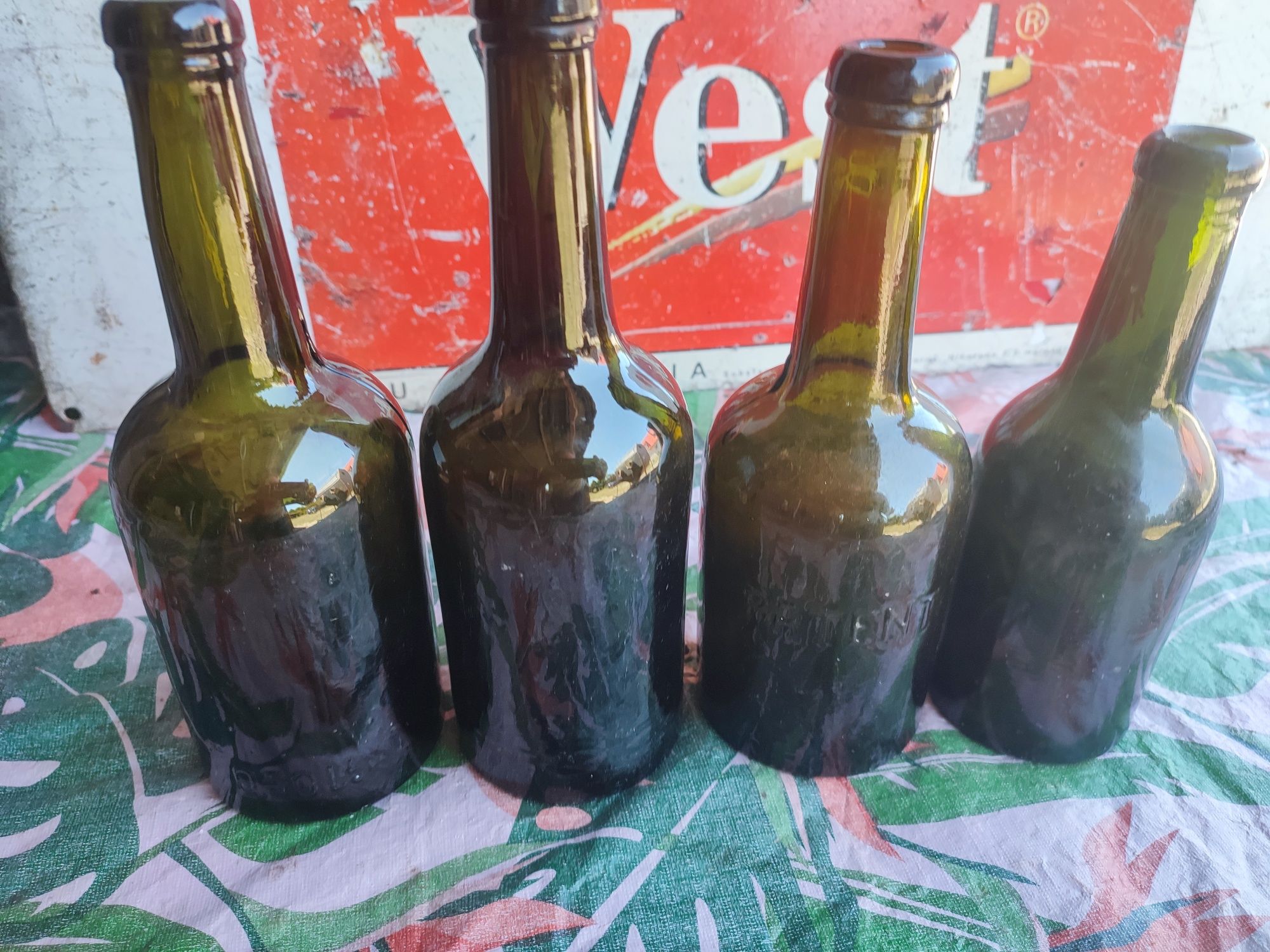 Przedwojenne butelki z browaru Żywiec