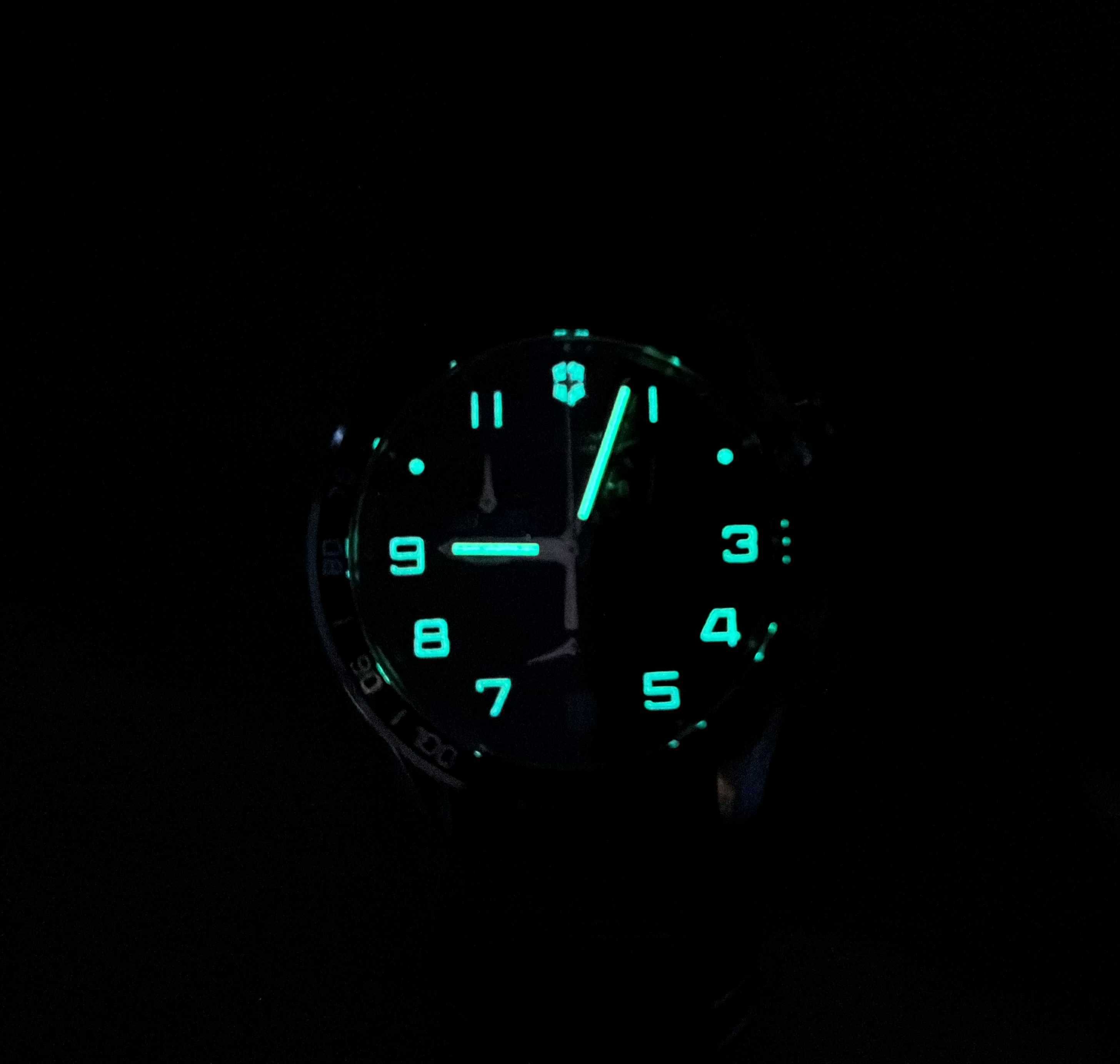 Zegarek Victorinox Swiss Army Chrono Classic ref 241493