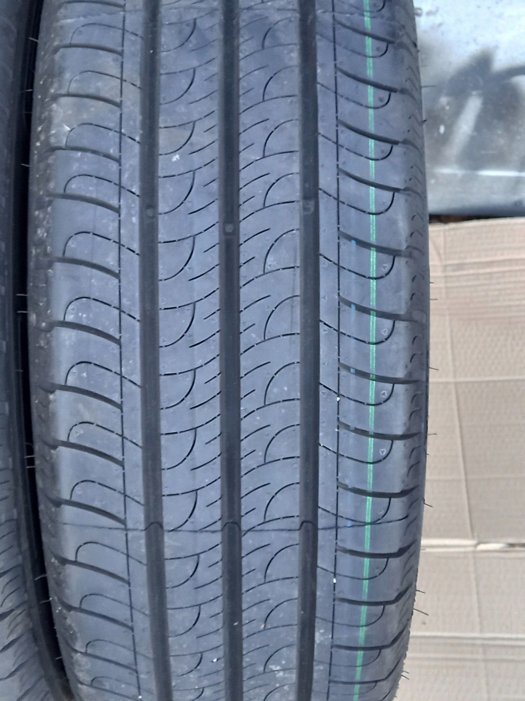 215/60R17C 109/107H Goodyear Efficient Grip Cargo