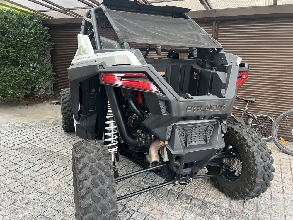 Polariz RZR PRO XP 1000