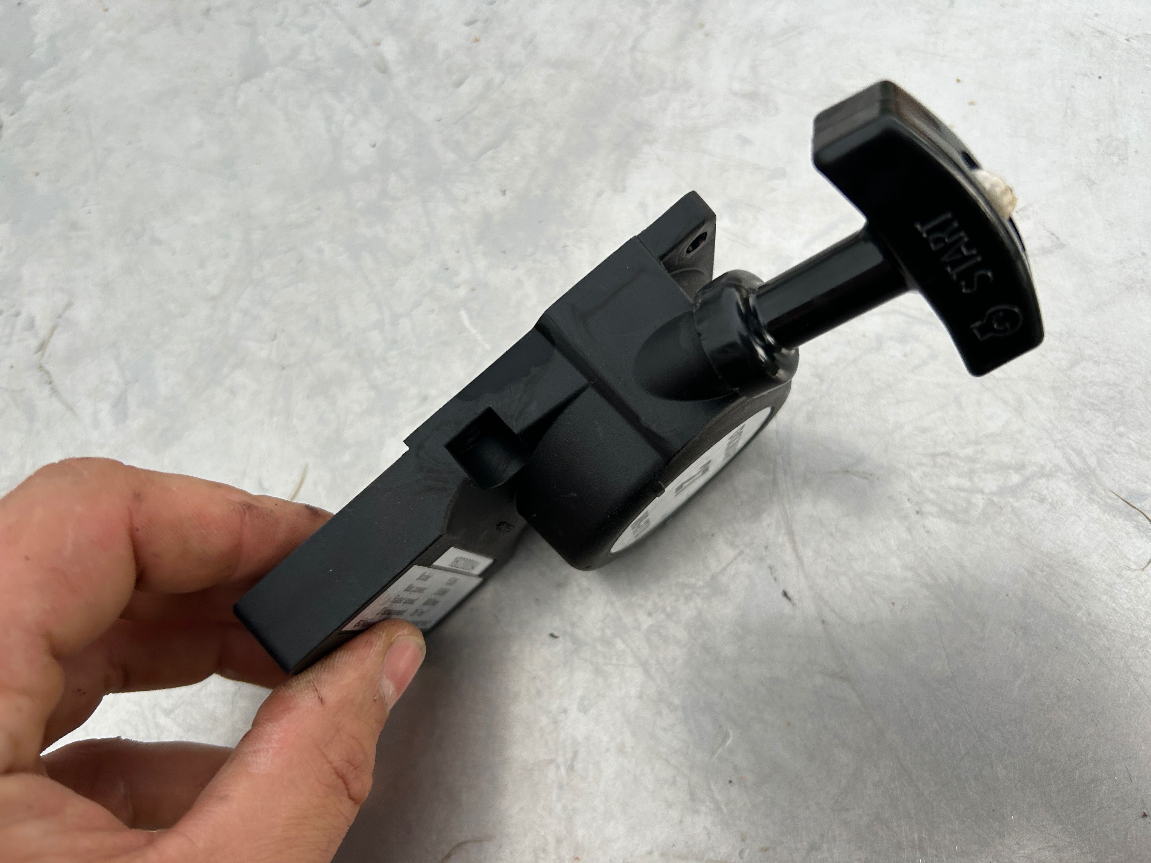 Rozrusznik Starter Szarpak Makita EM2600U ER2600L Dolmar MS-27C (408)