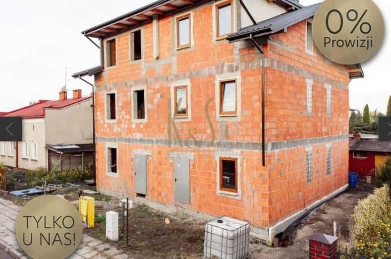 Dom jednorodzinny w zabudowie bliźniaczej - nieformalnie do 3 lokali