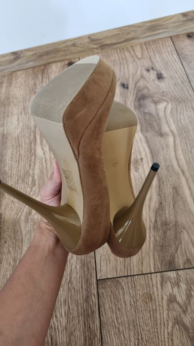 Buty na platformie Camel rozmiar 40