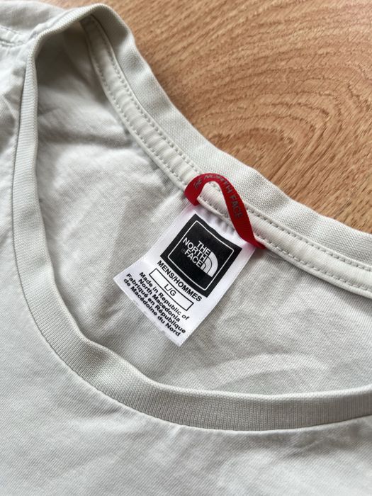 Футболка The North Face