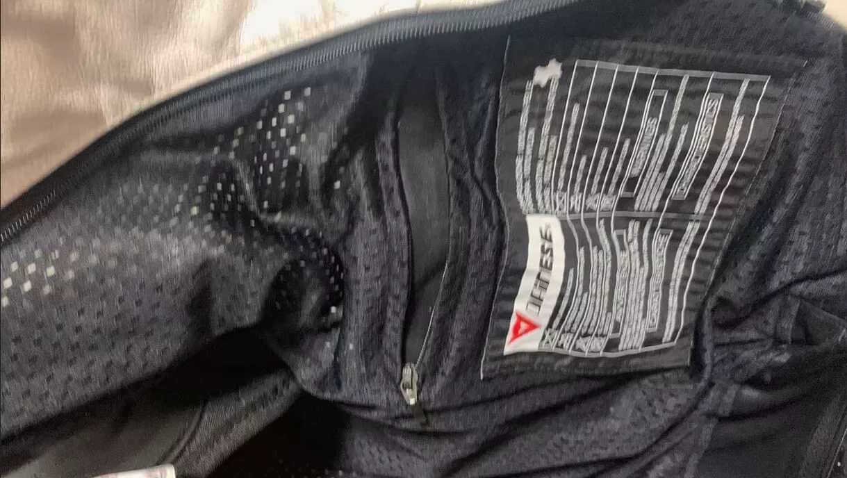 Casaco Dainese moto, em pele. Nr 52. Ótimo estado