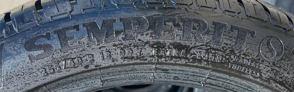Шины б у 255/40R18 SEMPERIT SPEED-LIFE 3 лето
