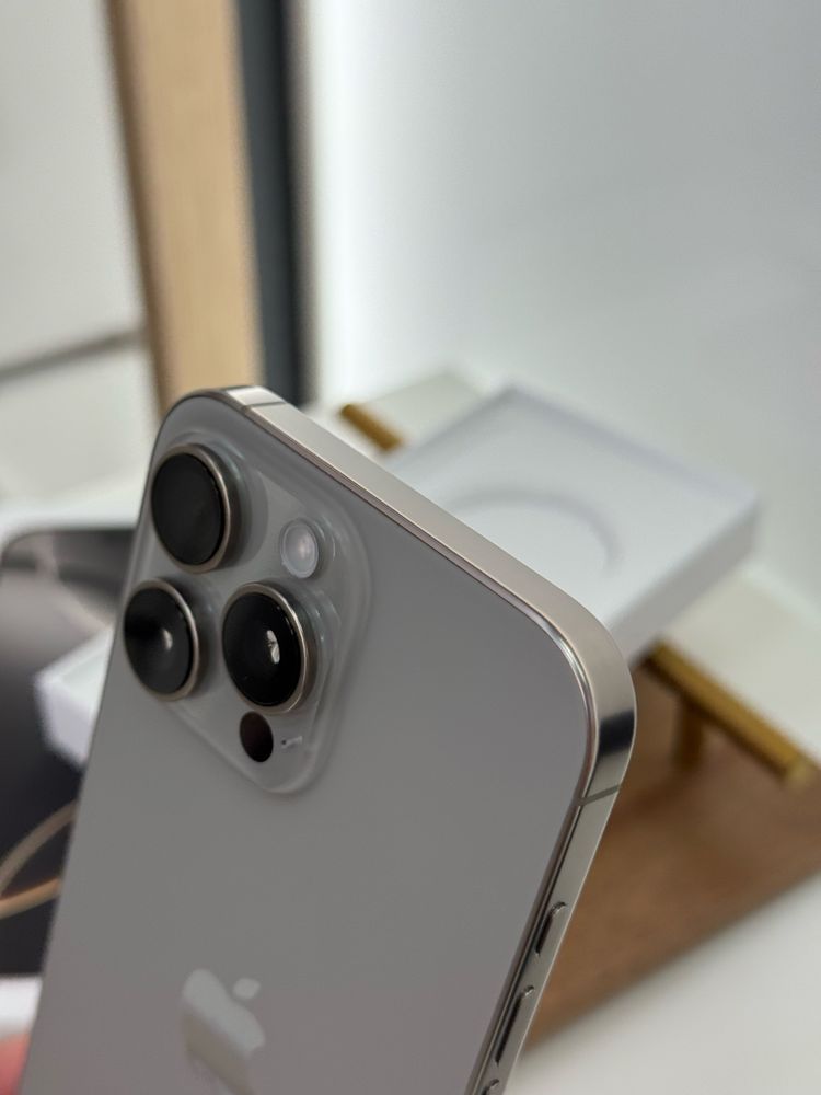 iPhone 16 Pro Max 256GB Natural Titanium