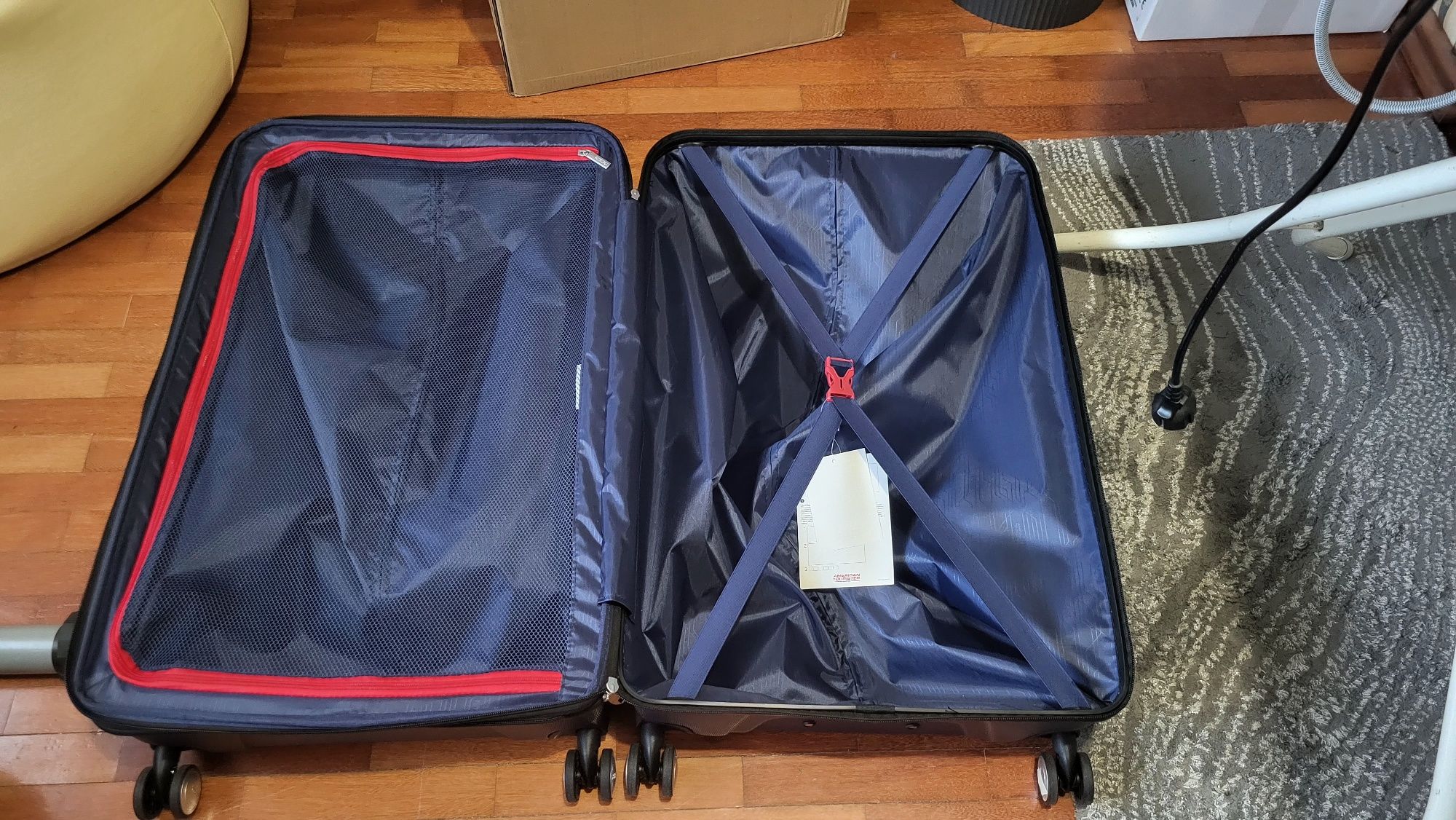 Mala de viagem American Tourister grande