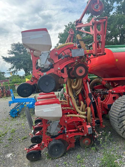 Siewnik do kukurydzy  GASPARDO 8 rzędów, skrzynia na nawóz, żmijka.