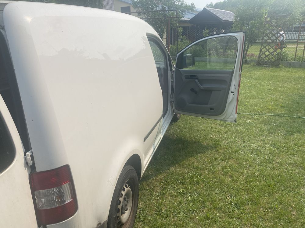 Volkswagen Caddy, 2010 r.p.