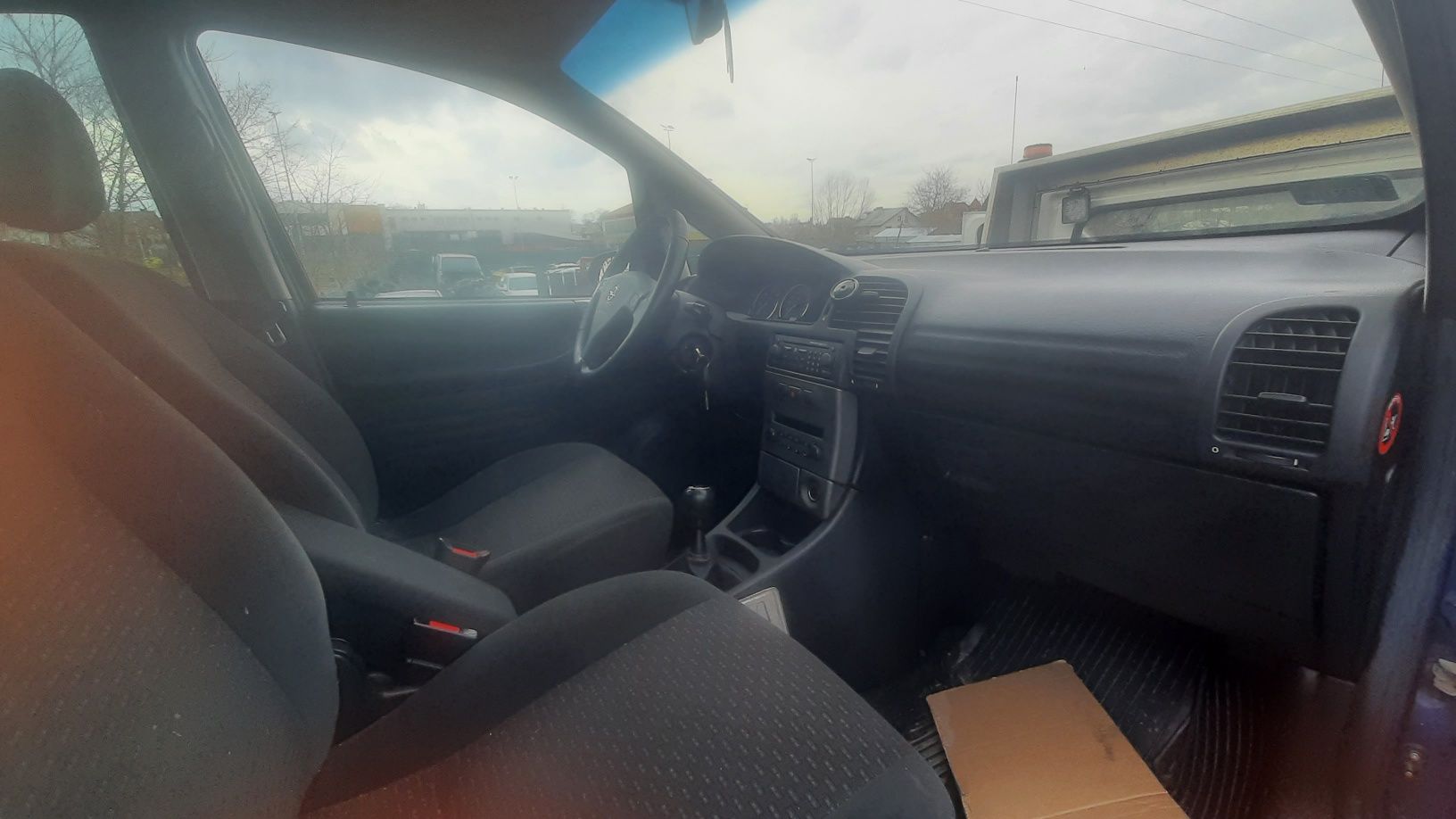 Opel Zafira A 2004r na części