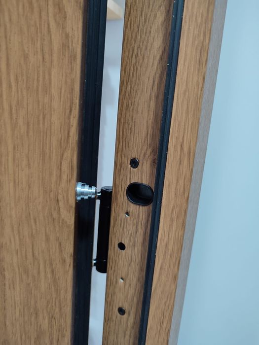 Drzwi wejściowe 80 i 90 lewe lub prawe różne kolory 72mm