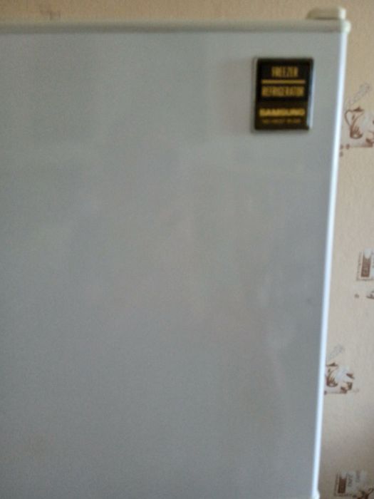 Холодильник SAMSUNG