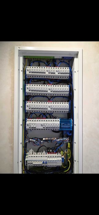 Elektryk- Instalacje elektryczne•Alarm•Napędy do bram