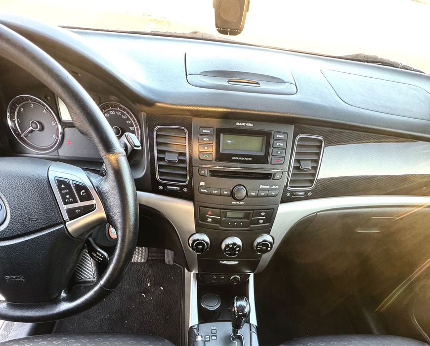 Продам авто SsangYong Korando 2012