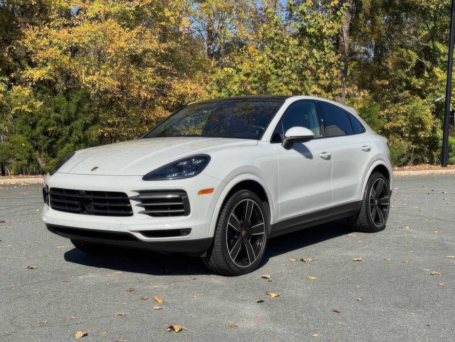 Porsche Cayenne      2022
