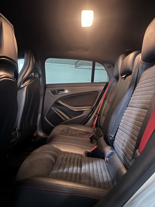 Mercedes CLA45 AMG 380CV