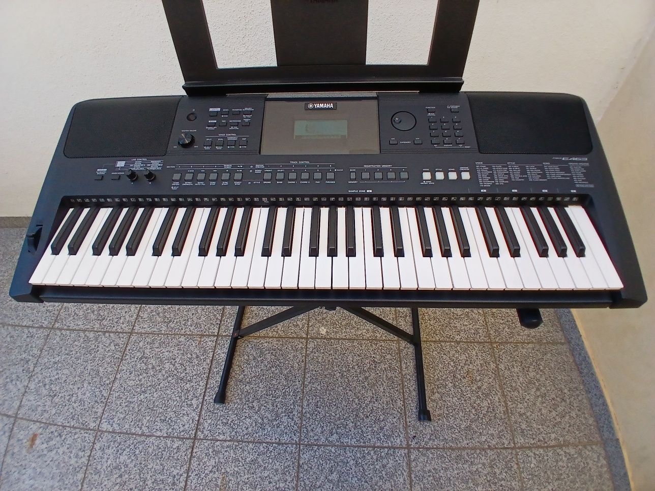 órgão yamaha- PSR-EW410 
-YAMAHA  PSR- EW410
-Como novo