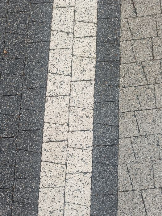 Dwie palety kostki Dado Betard biały antracyt 20m2