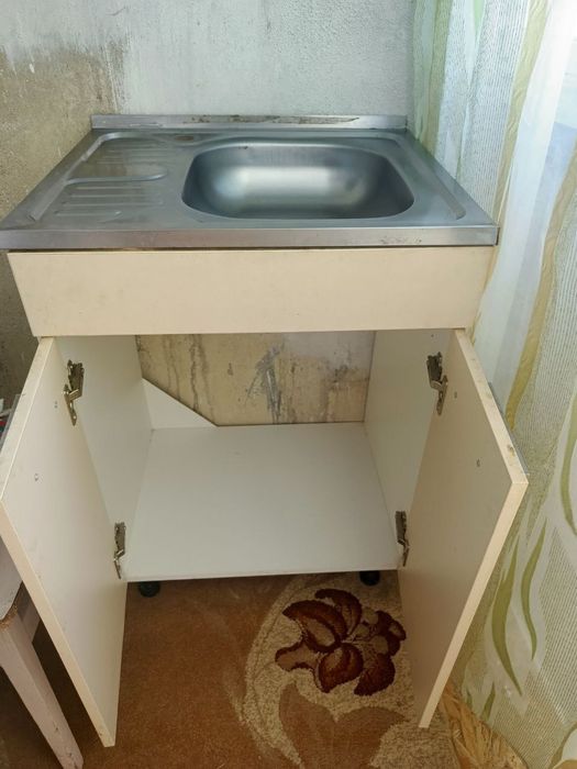 Кухонна тумба з мийкою