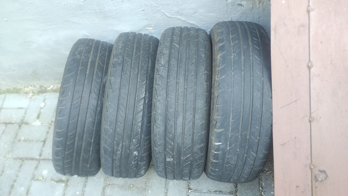 Продам літню гуму 165/75R14 ROSAVA ITEGRO - 550 грн