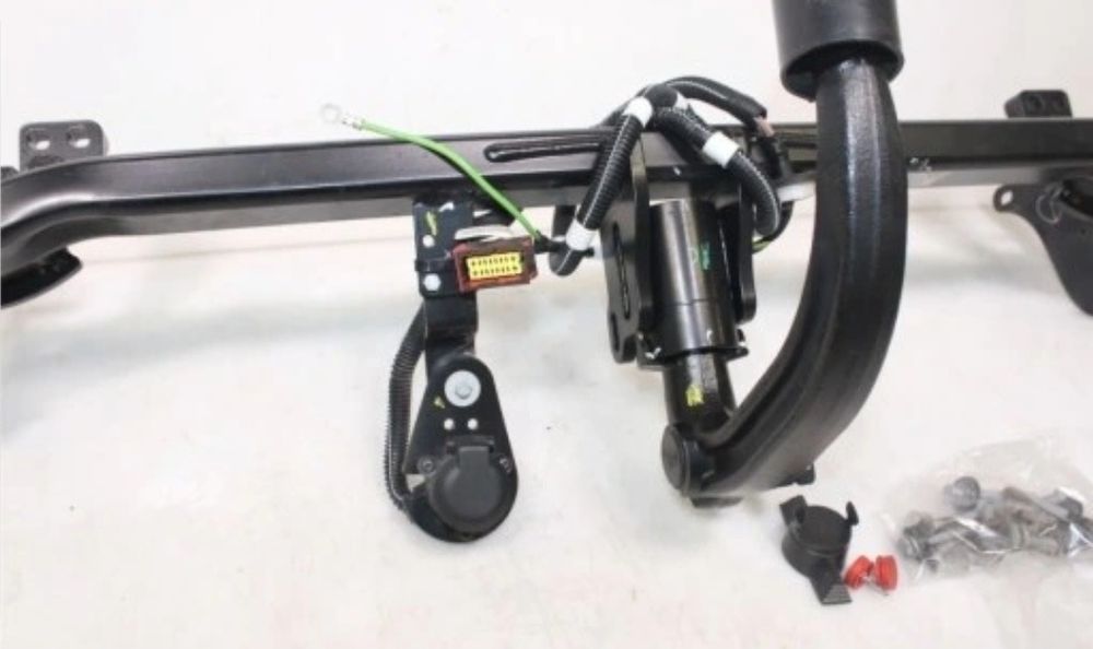 Hak holowniczy wypinany Citroen C4 III Peugeot 2008 II moduł wiązka