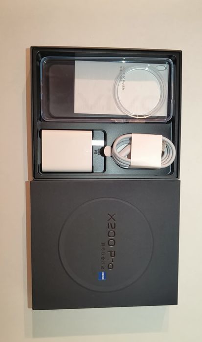 Vivo x200 Pro 16/1TB