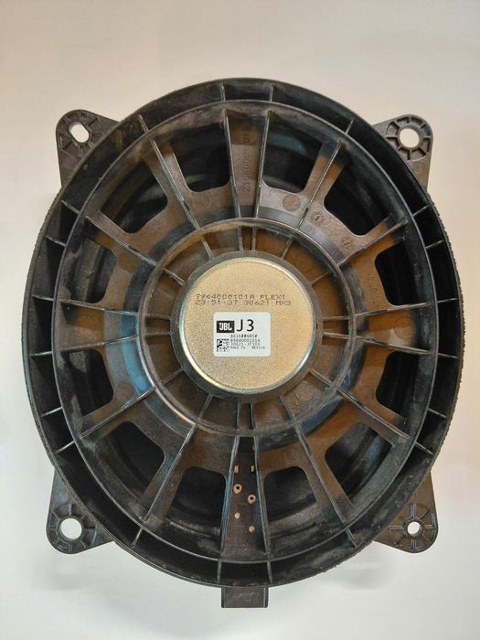 Динамик JBL 8616033A10 8616006850 Toyota Camry XV70