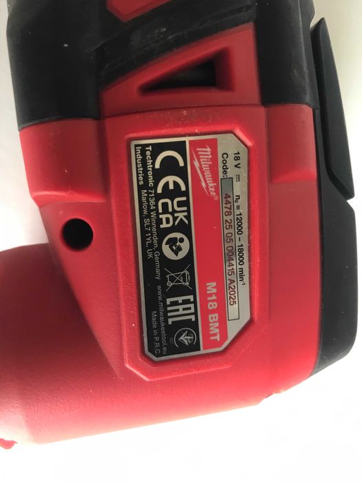 Багатофункціональний інструмент Milwaukee M18 BMT,реноватор з Англії