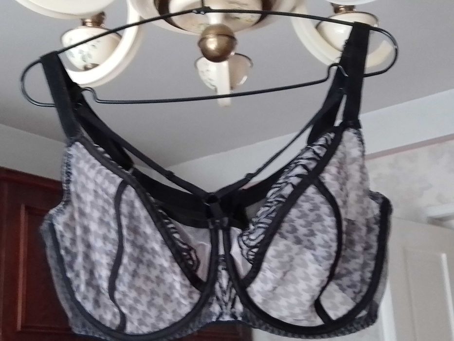 Biustonosz Gorsenia Celine Model K-701- EU 85G - bdb !!