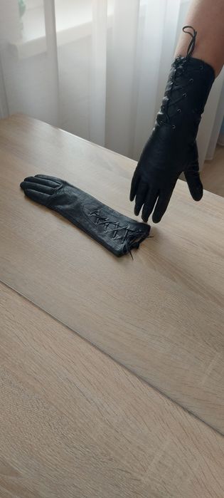 Перчатки ,кожа отличного качества.
Чуть утепленные