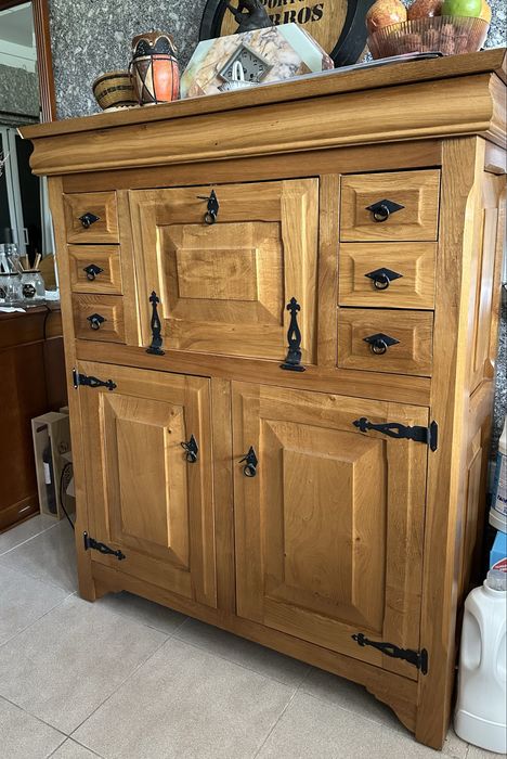 Movel de madeira maciça