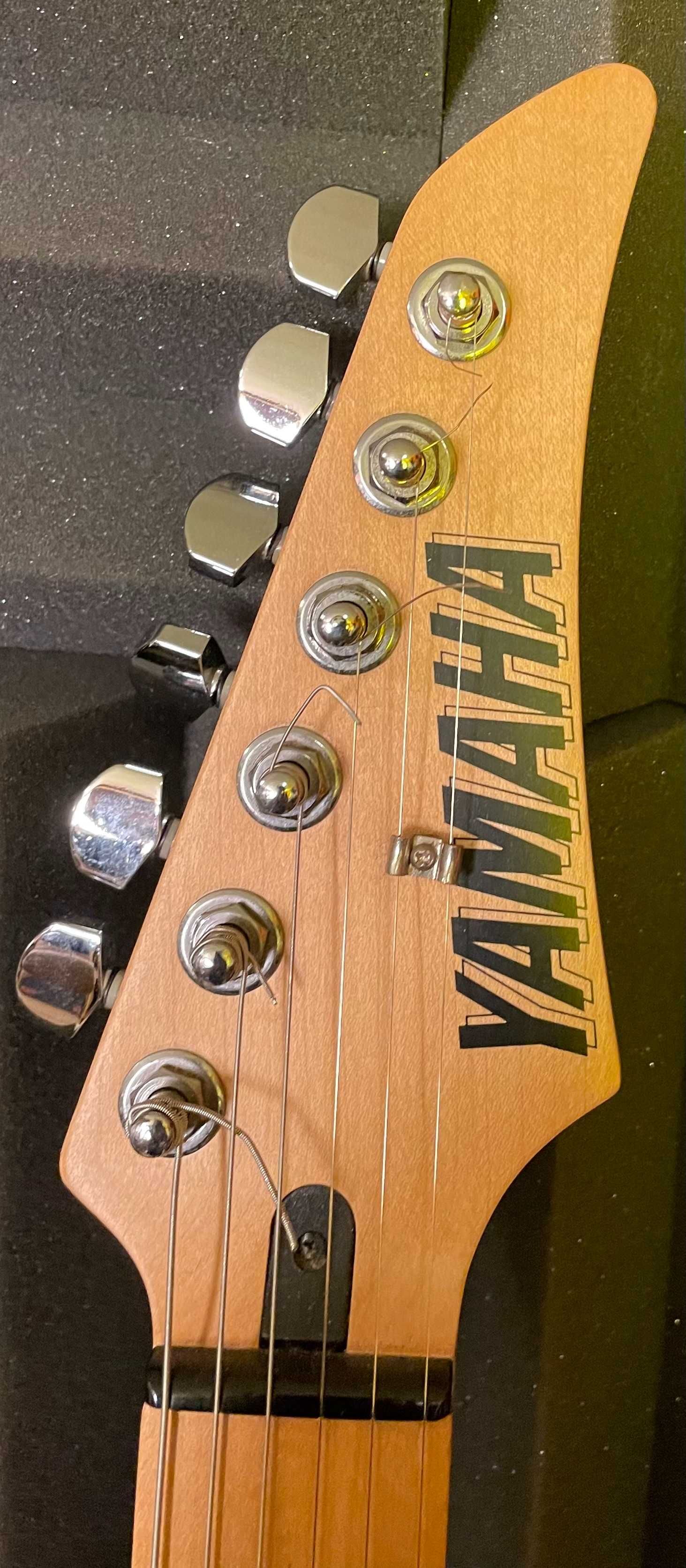 Yamaha 121 gitara elektryczna