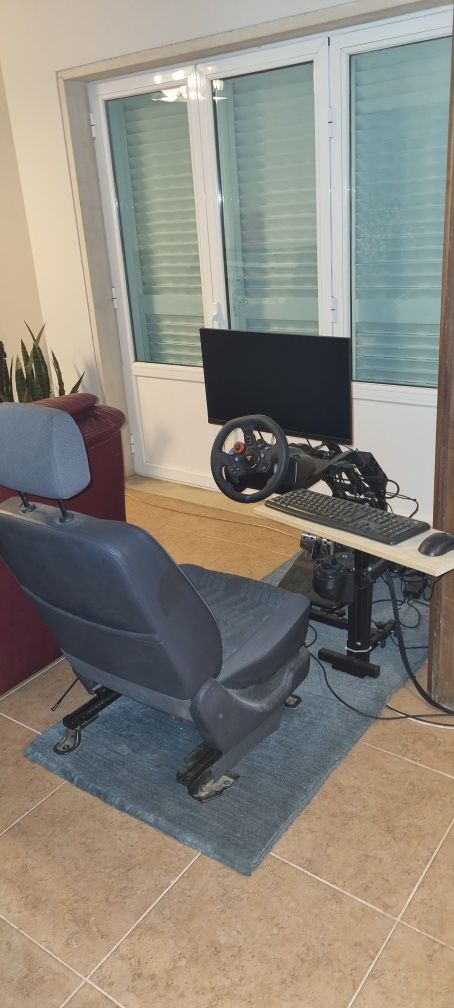 Simulador completo g29 aoc 144hz