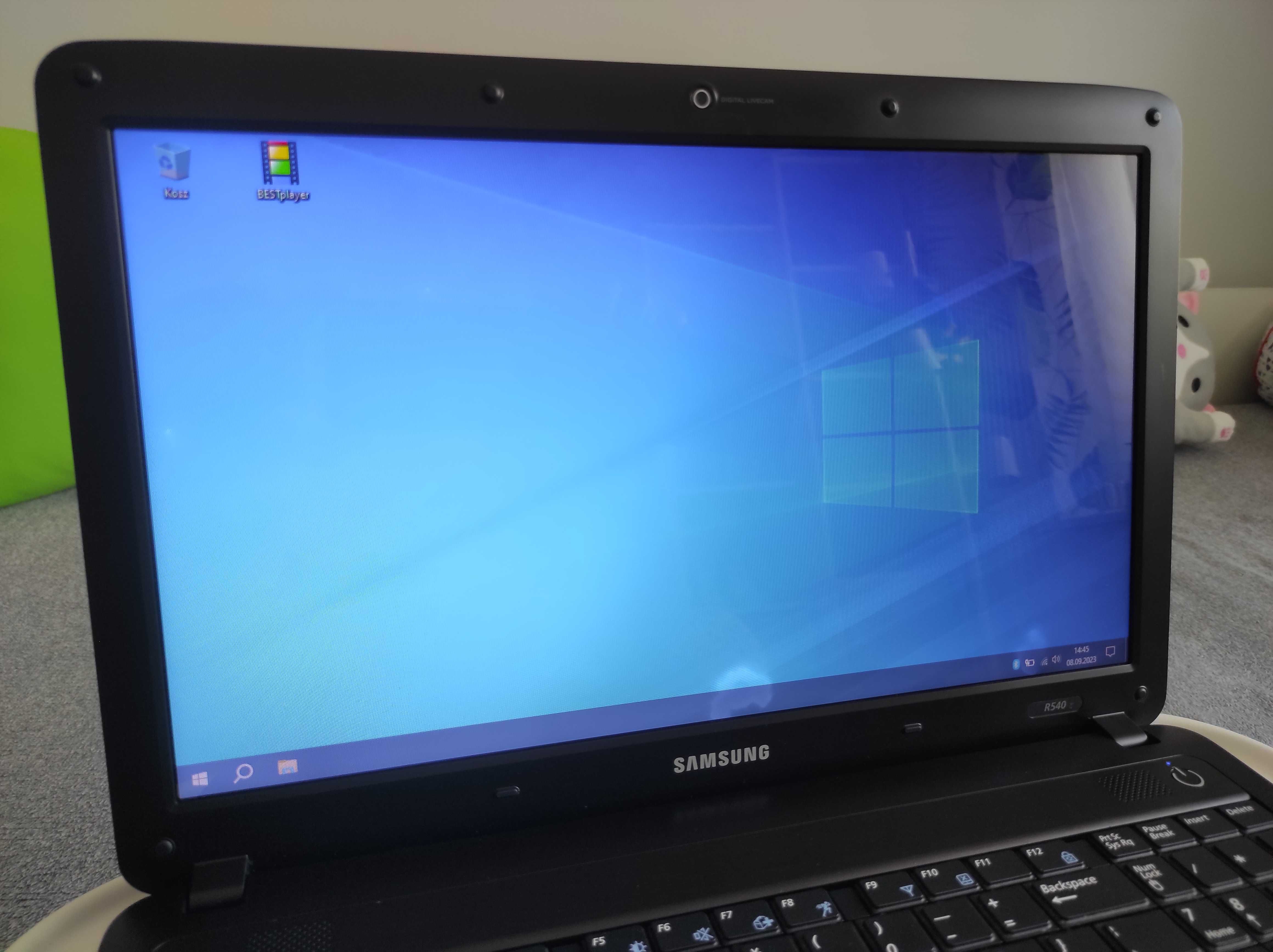 Laptop Samsung R540, Core i3 - 380M 2.53Ghz, 128GB SSD, 4GB RAM, WiFi