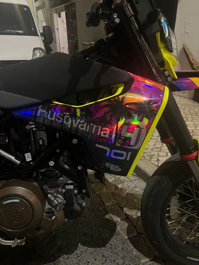 Husqvarna 701 de 2023 modelo novo 25kw 35kw carta a2