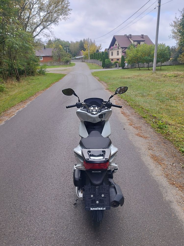 Honada pcx 125.