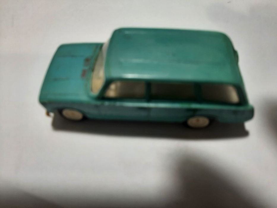 Машинка пластмаса жигули