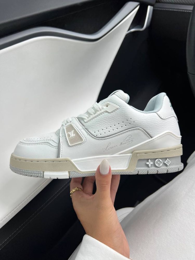 Buty sneakersy Louis Vuitton white trainers