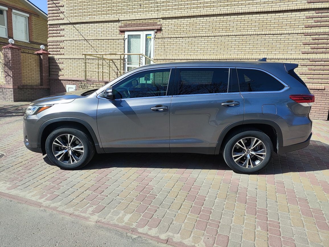 Tayota Highlander 2019