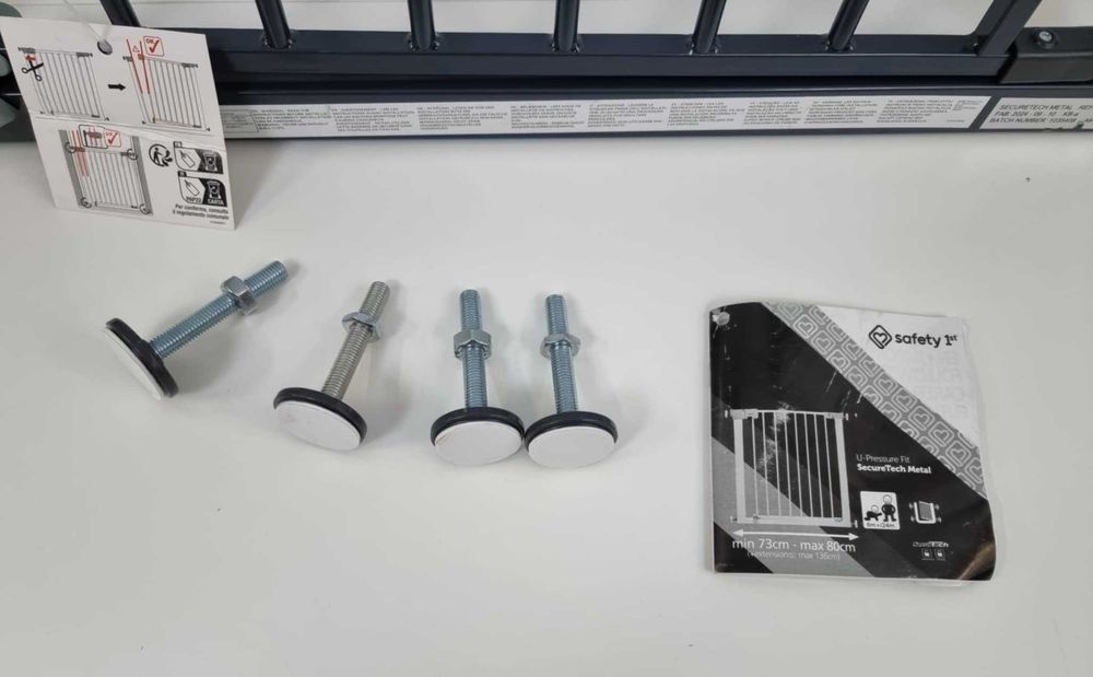 Bramka rozporowa na schody drzwi Safety 1st 73-80 cm Easy Close Metal