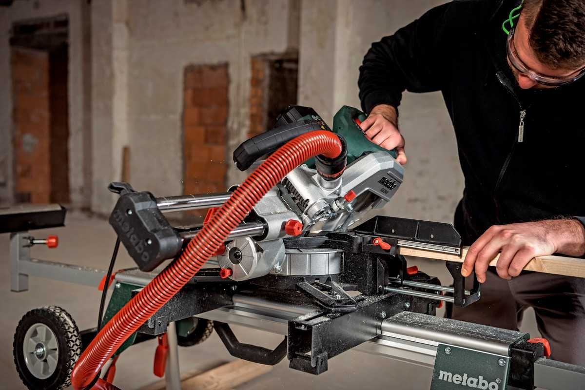 Piła Ukośnica Sieciowa METABO KGS 254 M 1800W 92x305mm Kapówka