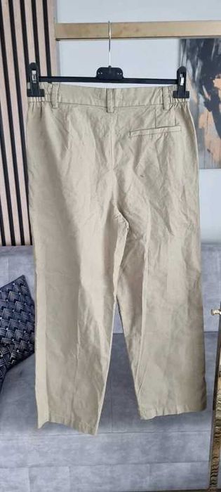 Bawełniane spodnie chino Reserved r.158