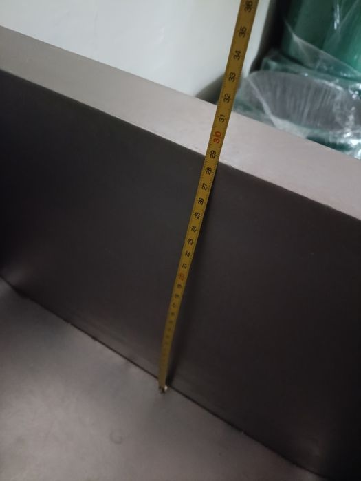 Стіл з мийкою та полицею знизу