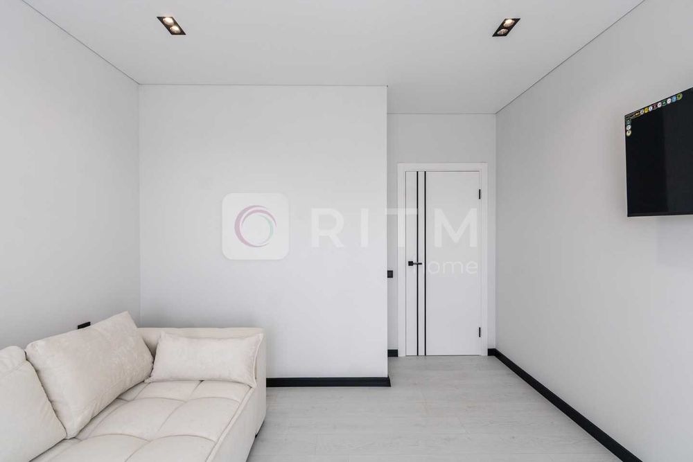 Унікальна та повністю комплектна 2х кімнатна біля озера в ЖК Міленіум